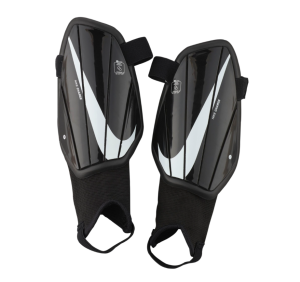 Ochraniacze Nike Junior Charge SP2165-010